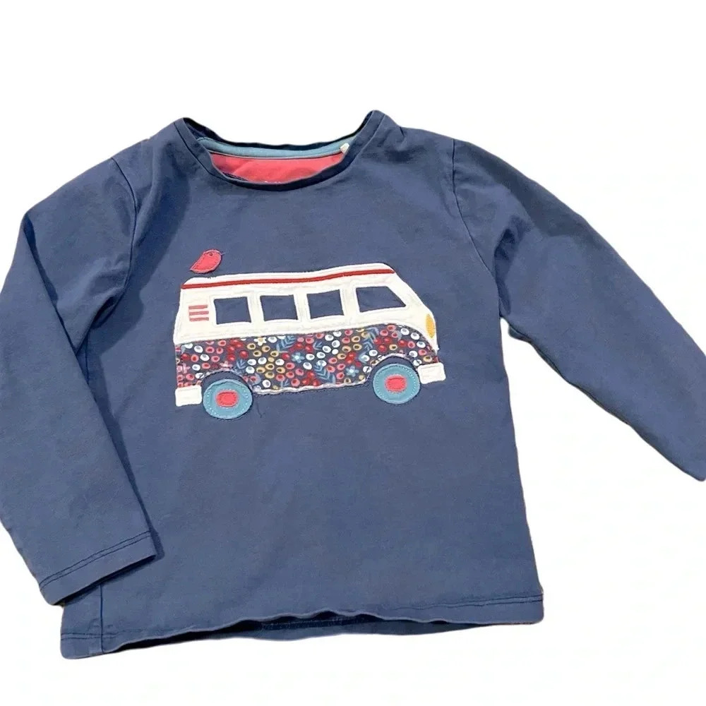 Kite appliqué long sleeve. Size 3Y